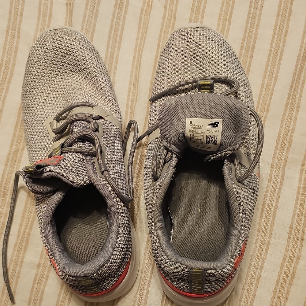 New Balance Gray and Red Knit Sneakers